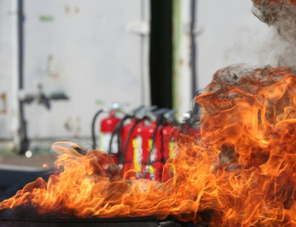 День рождения огнетушителя в Омске